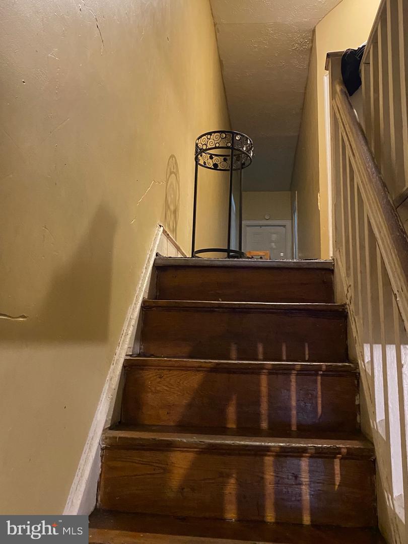5336 Race St Property Photo 12