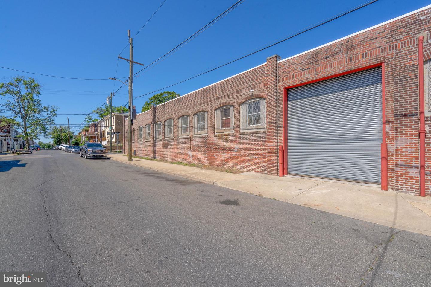 1735-41 Wakeling St Property Photo 3