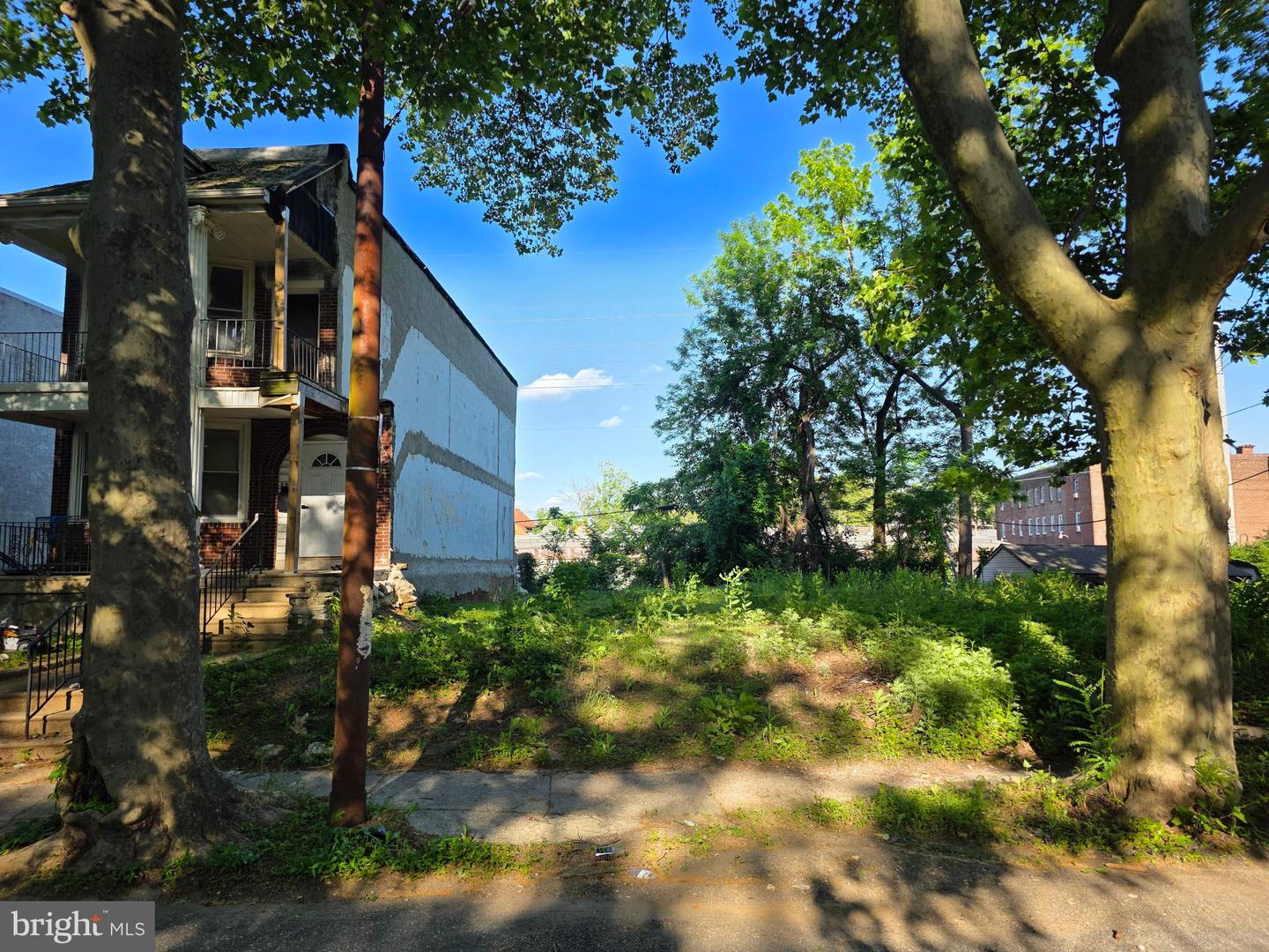 510 W MIDVALE AVE Property Photo 1