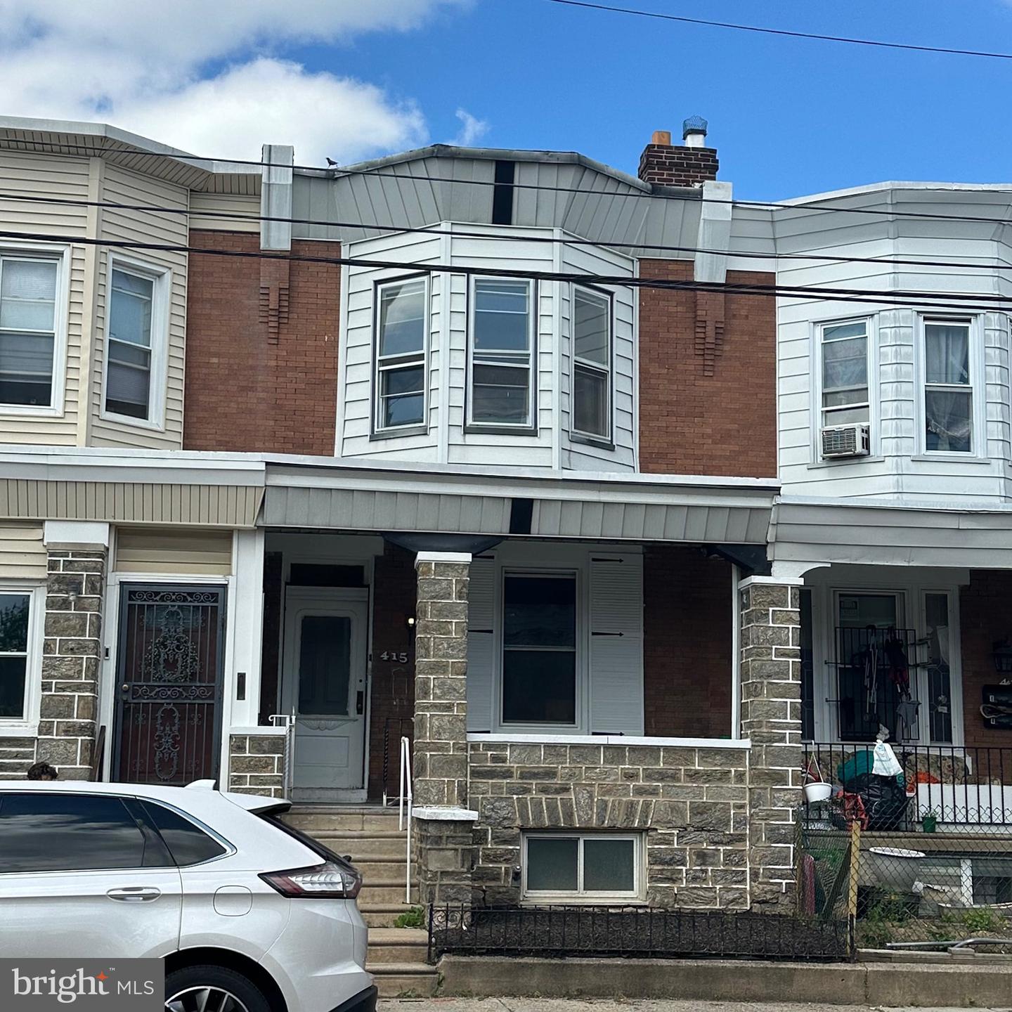 415 W ROCKLAND ST Property Photo 1