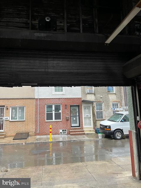636-40 Tree St Property Photo 5
