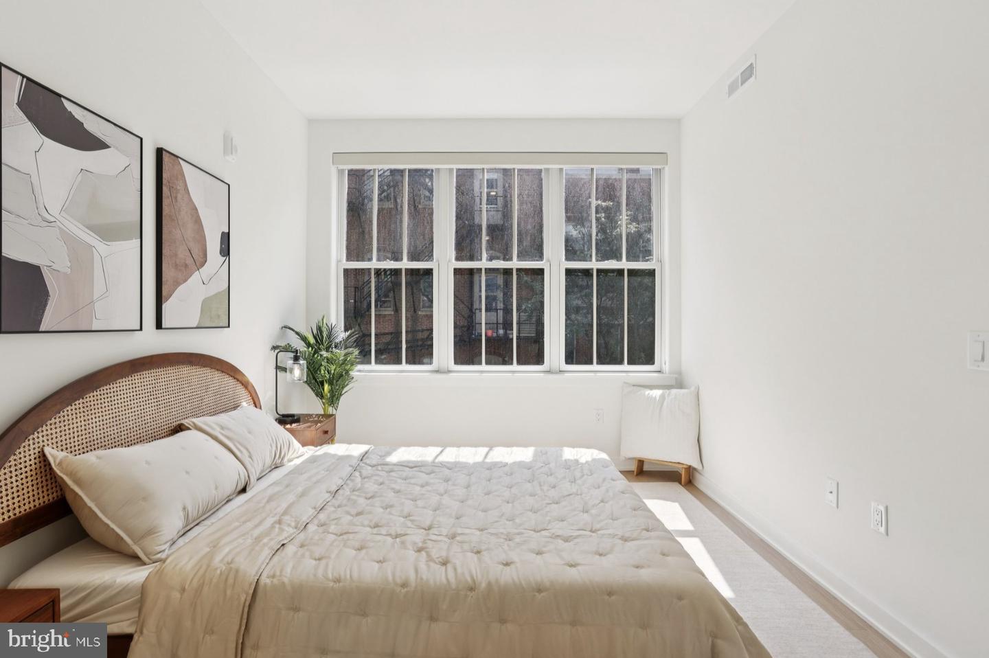 416 Vine St #310 Property Photo 4