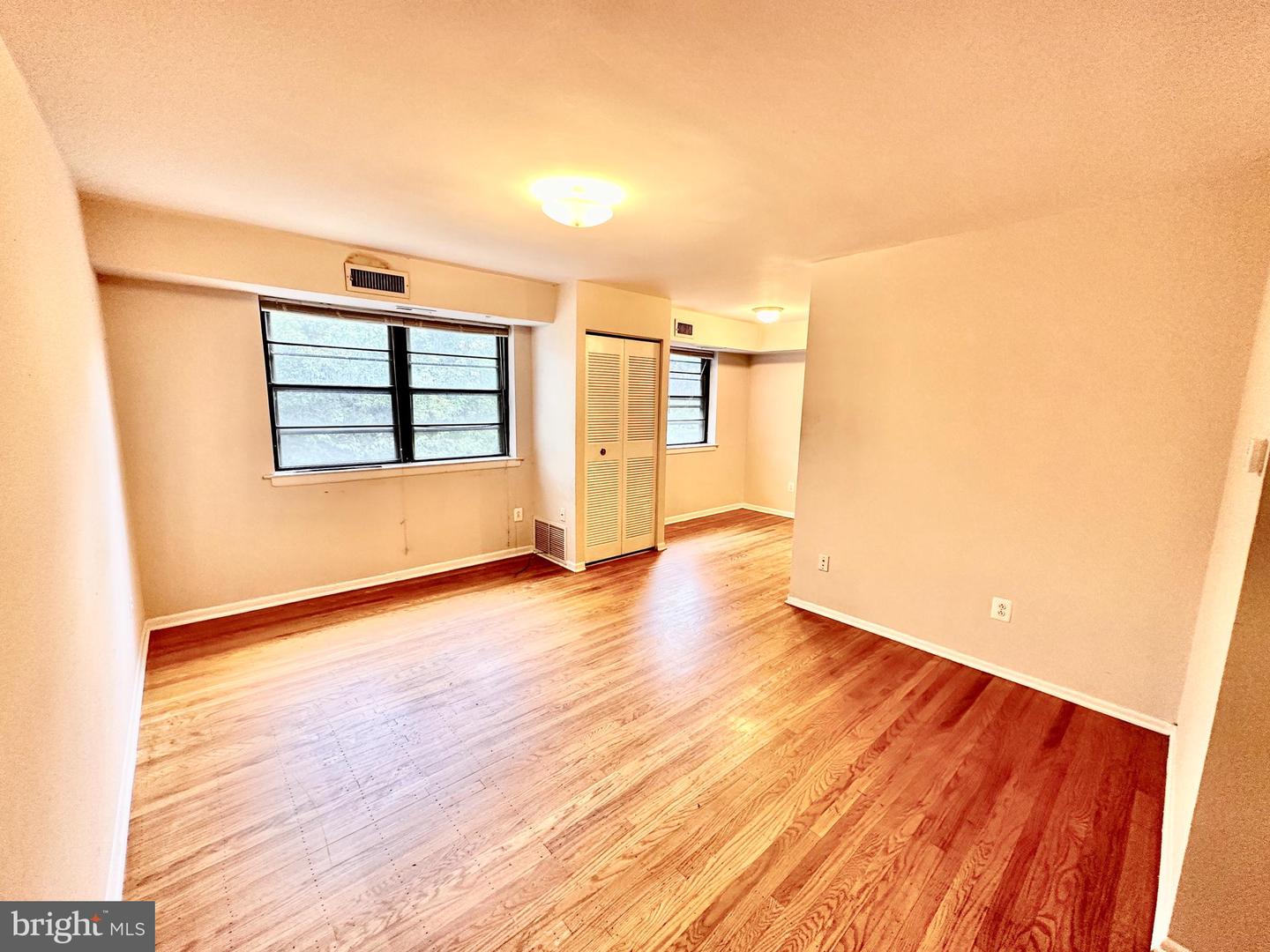 3409 Cresson St #5 Property Photo 1