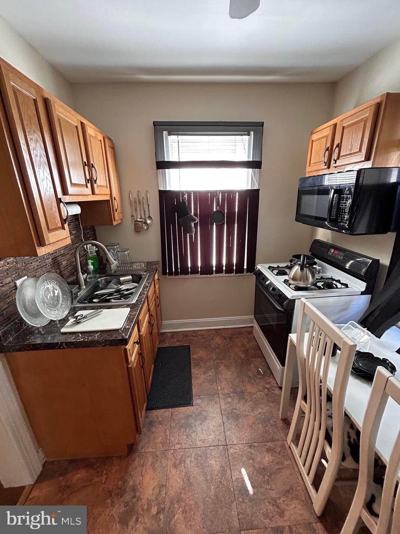 6926 Torresdale Ave Property Photo 12