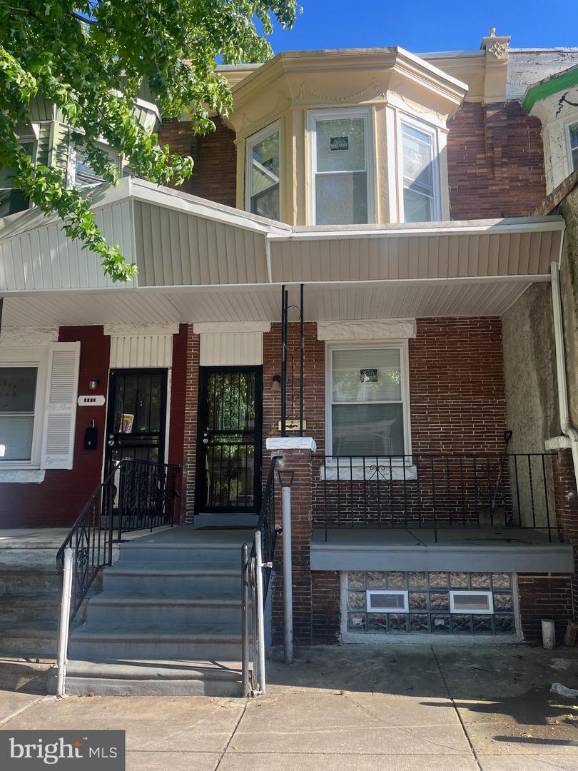 5920 Lansdowne Ave Property Photo