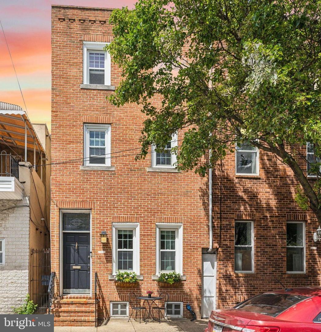 1011 Dickinson St Property Photo