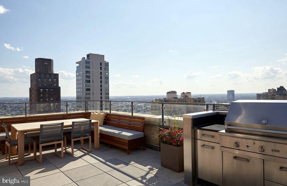 1616 Walnut St #1b-1904 Property Photo 10