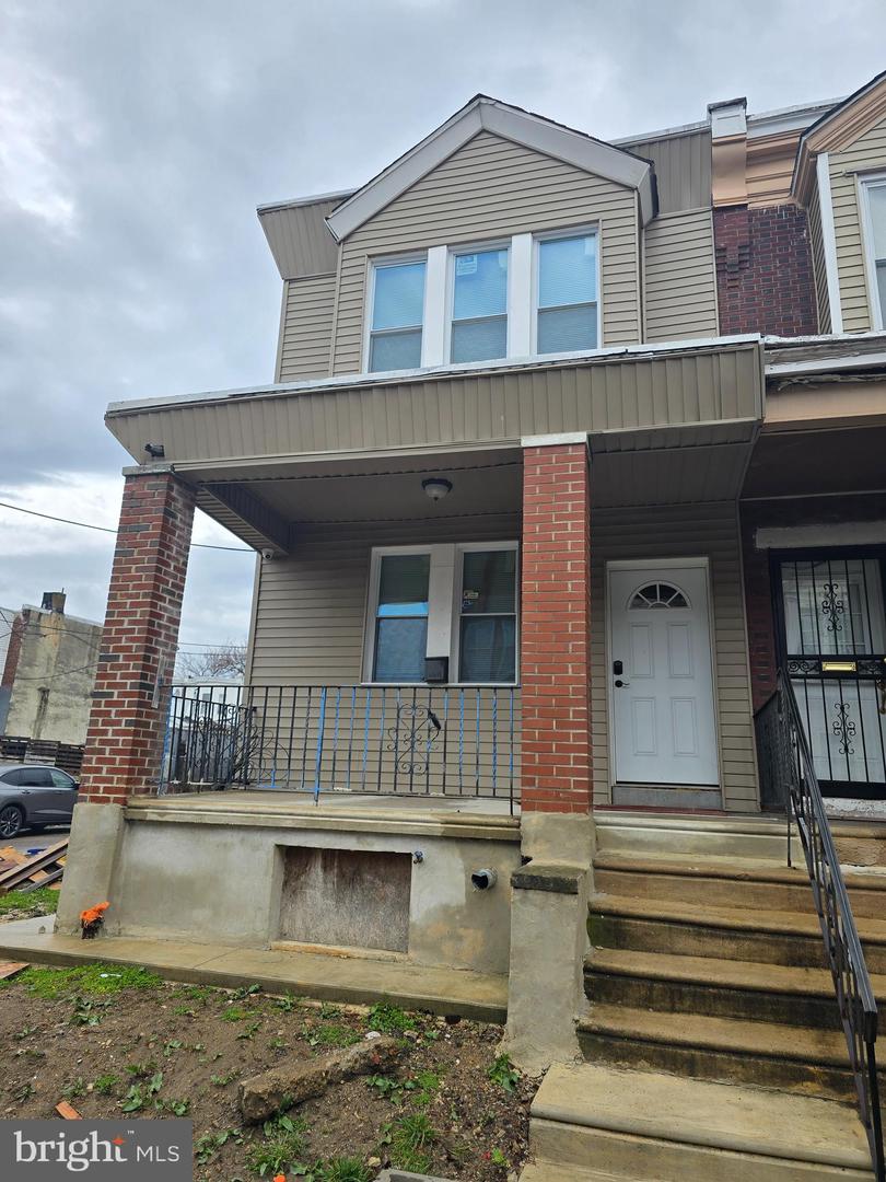 6044 Regent St Property Photo