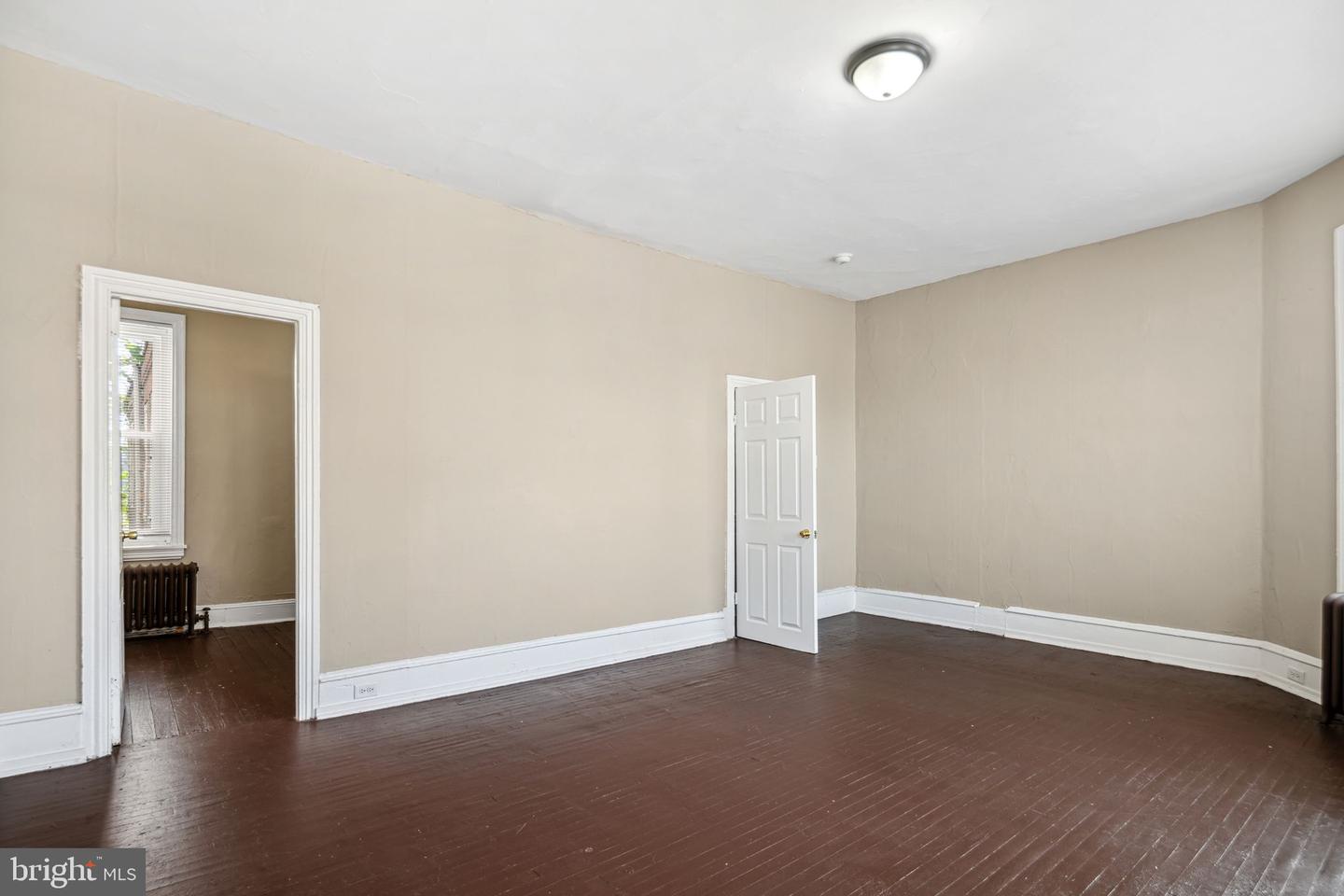 865 Belmont Ave Property Photo 17