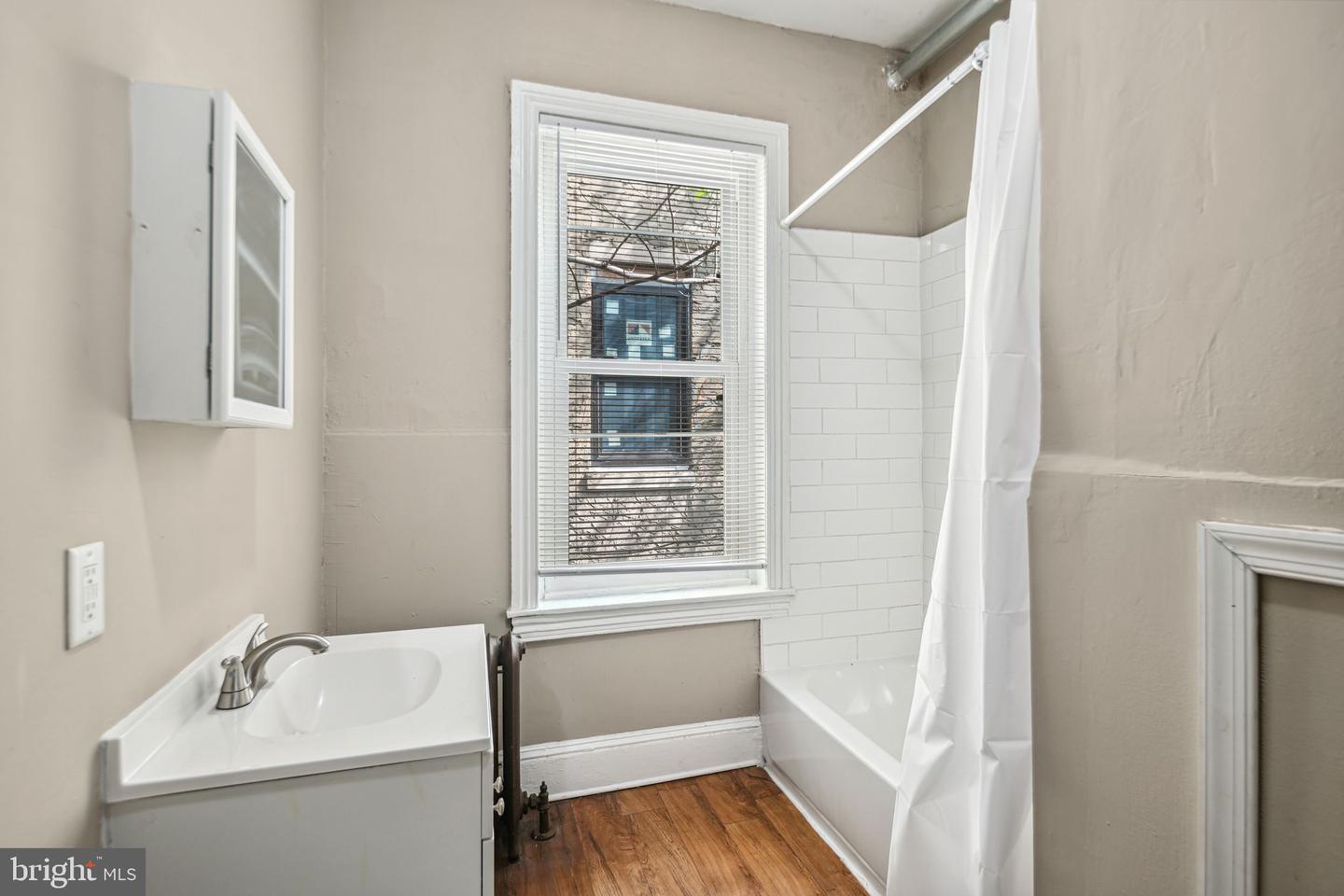 865 Belmont Ave Property Photo 28