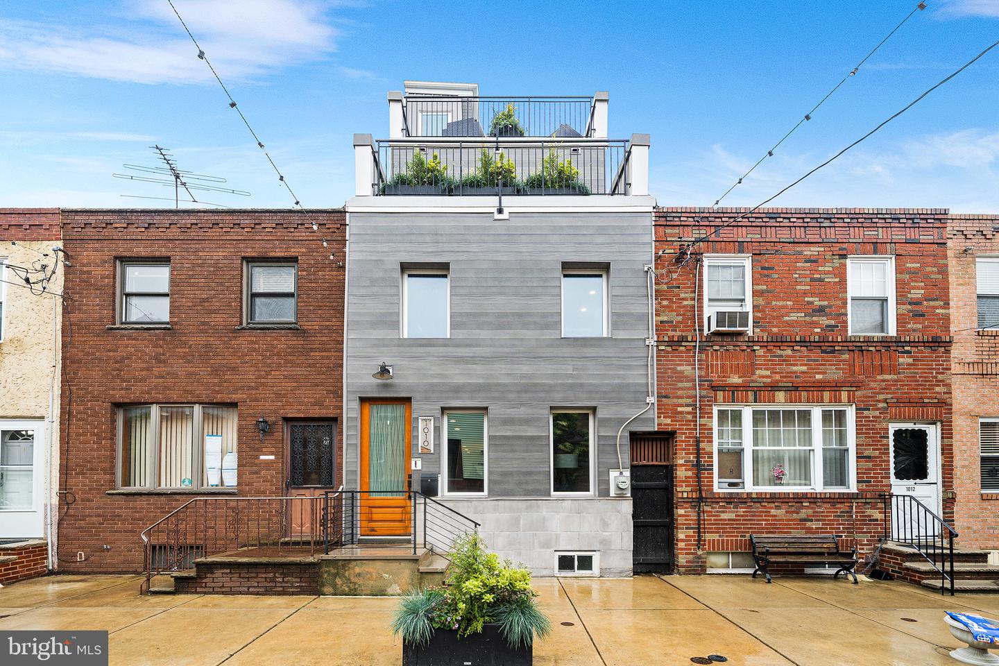 1010 Cross St Property Photo