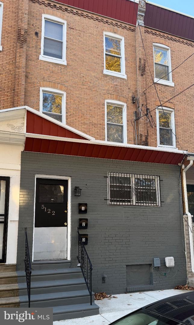 5122 ARCH ST #2 Property Photo 1