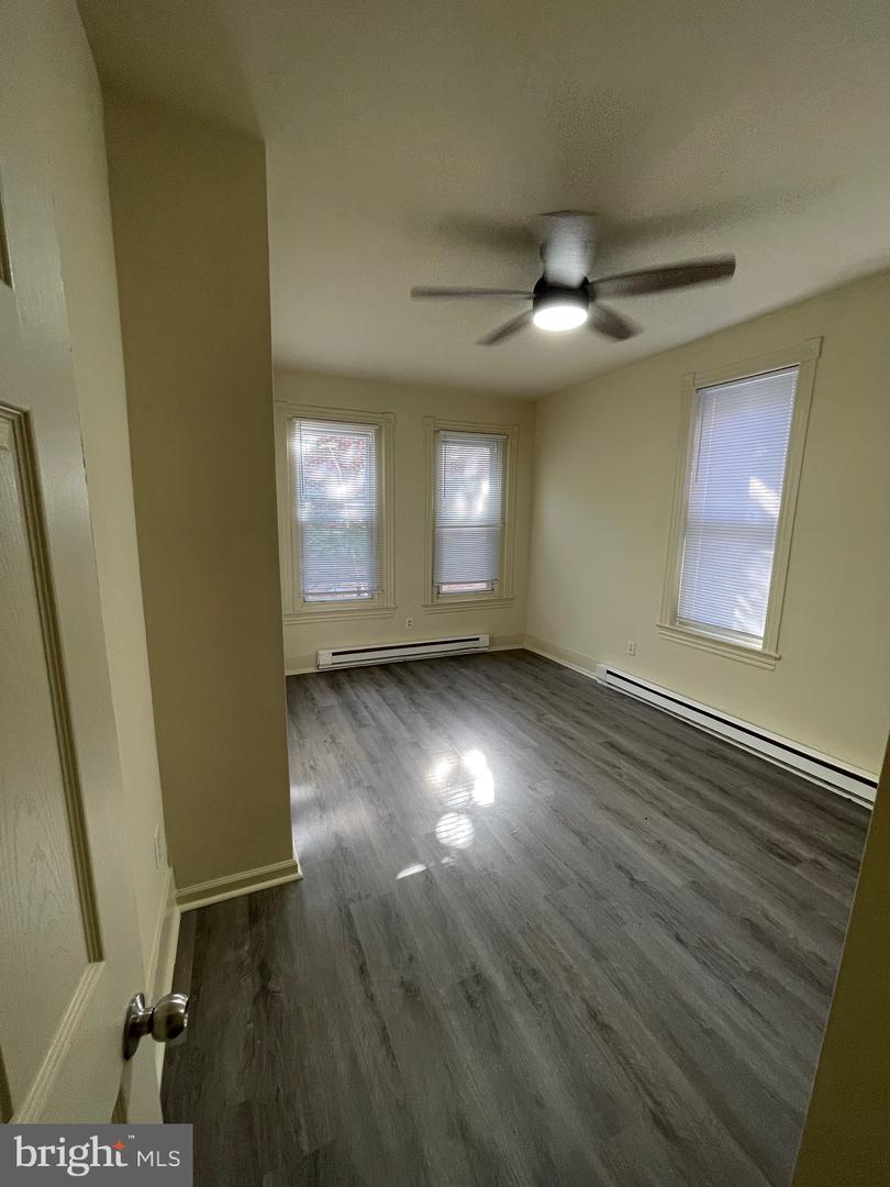 5122 Arch St #2 Property Photo 8