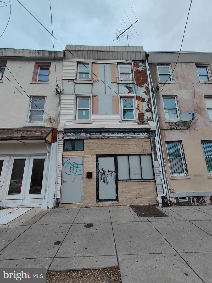 151 W Girard Ave Property Photo 1