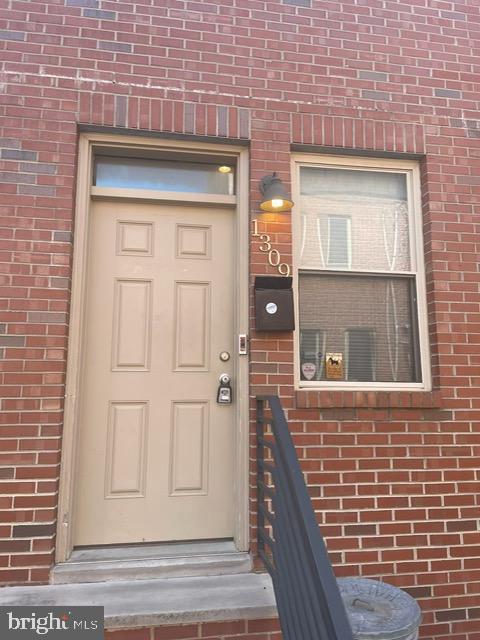 1309 S CHADWICK ST Property Photo 1