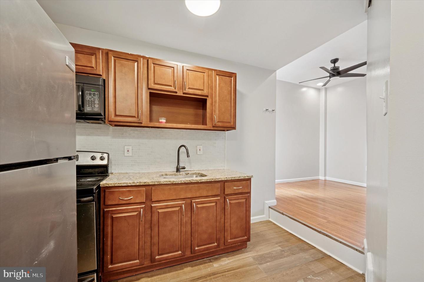 4116 Powelton Ave Property Photo 9