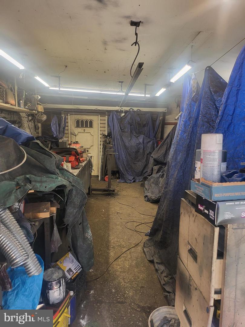 449-57 E Ontario St Property Photo 6