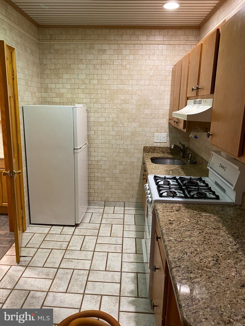 3204 Frankford Ave Property Photo 4