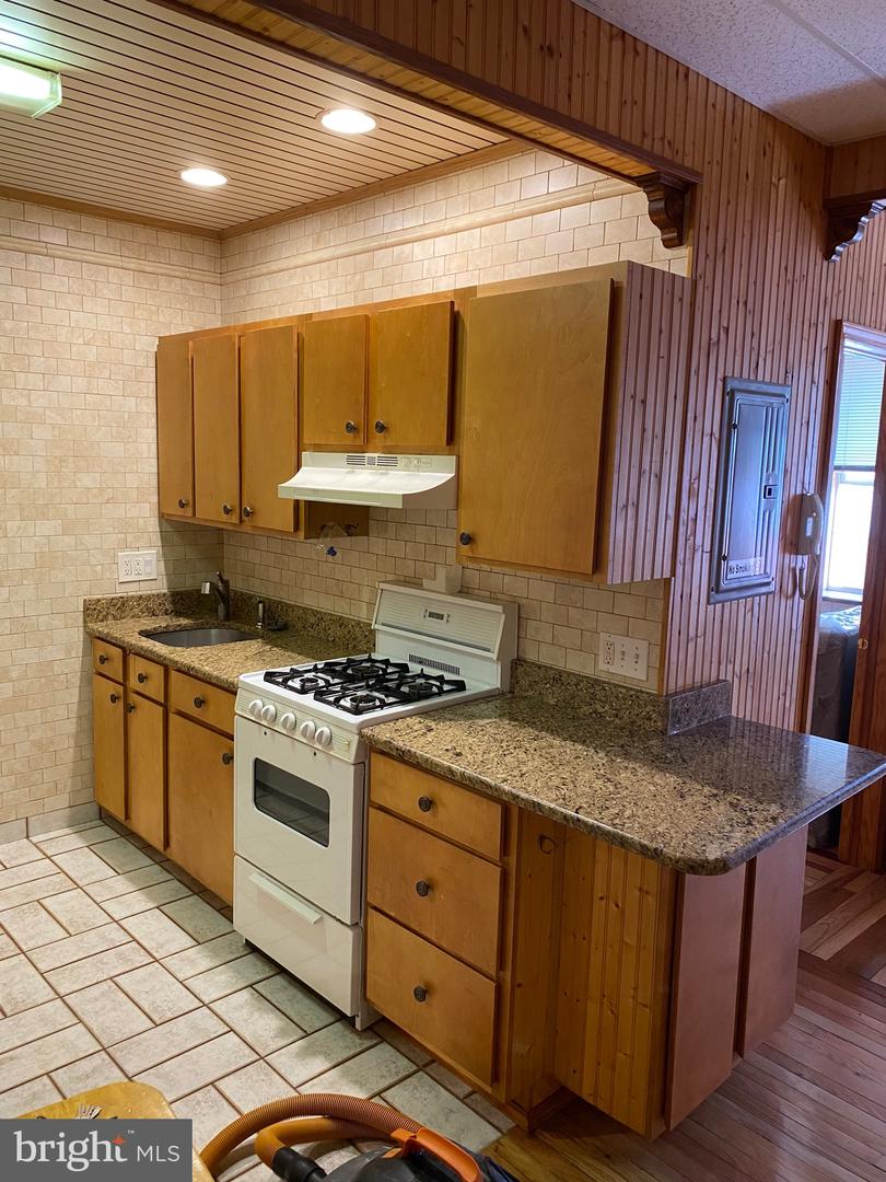 3204 Frankford Ave Property Photo 5