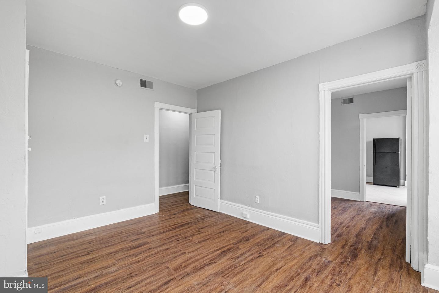 141 W Seymour St Property Photo 10