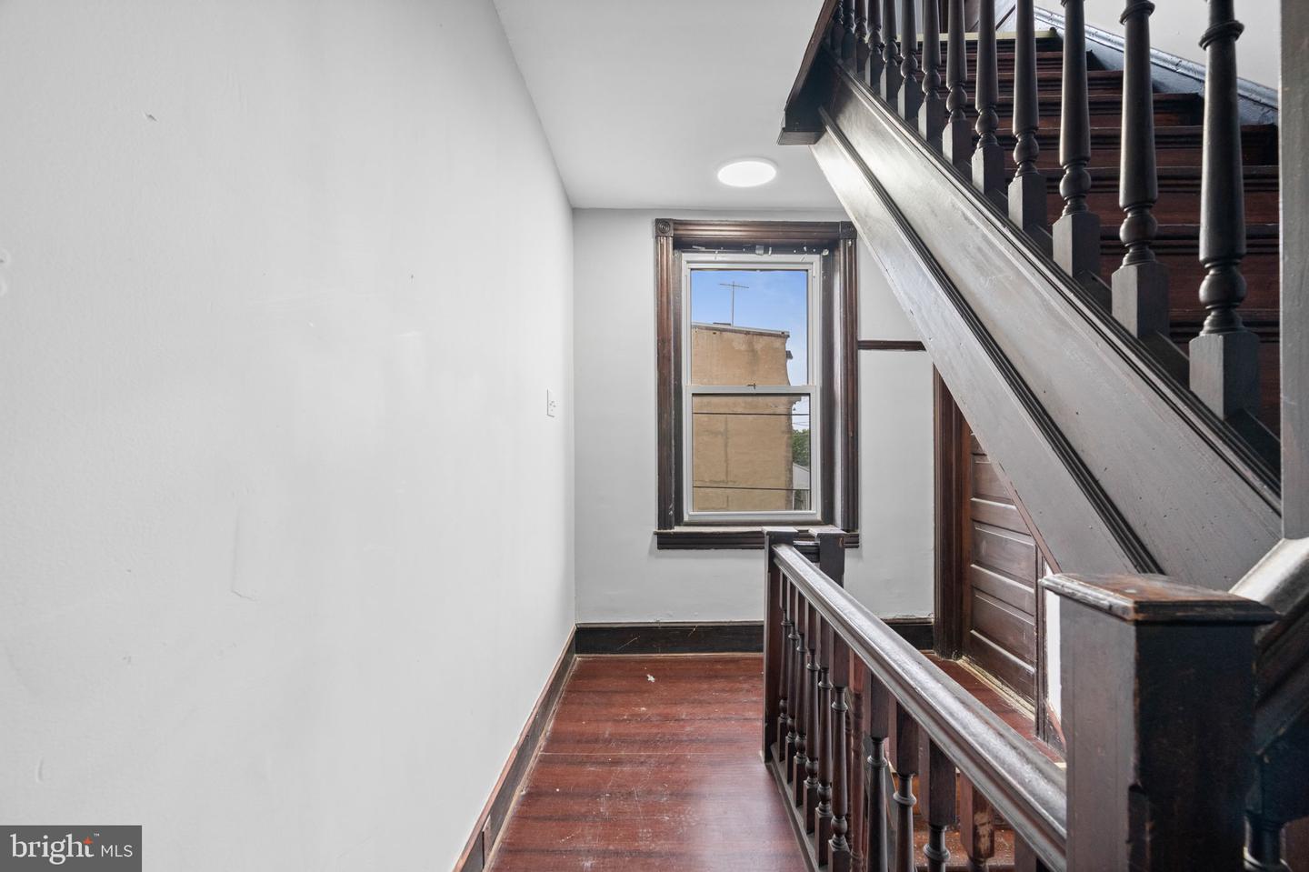 141 W Seymour St Property Photo 17