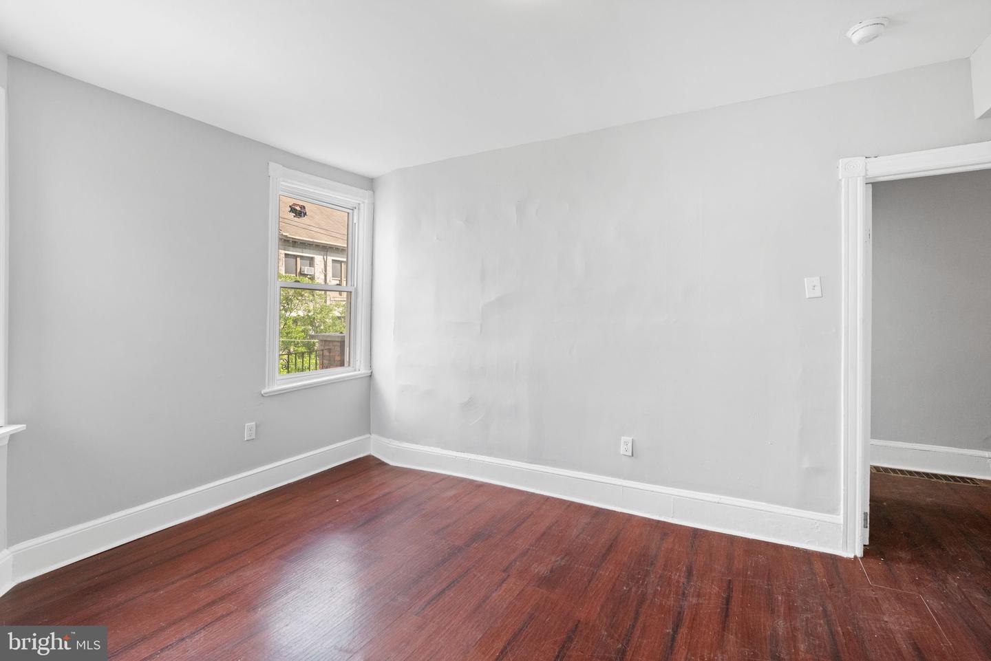 141 W Seymour St Property Photo 26