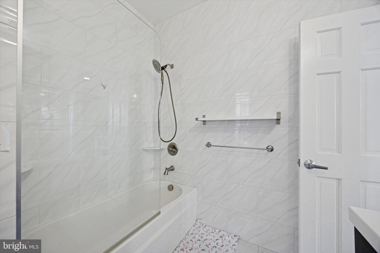 942-944 S 58th St Property Photo 17