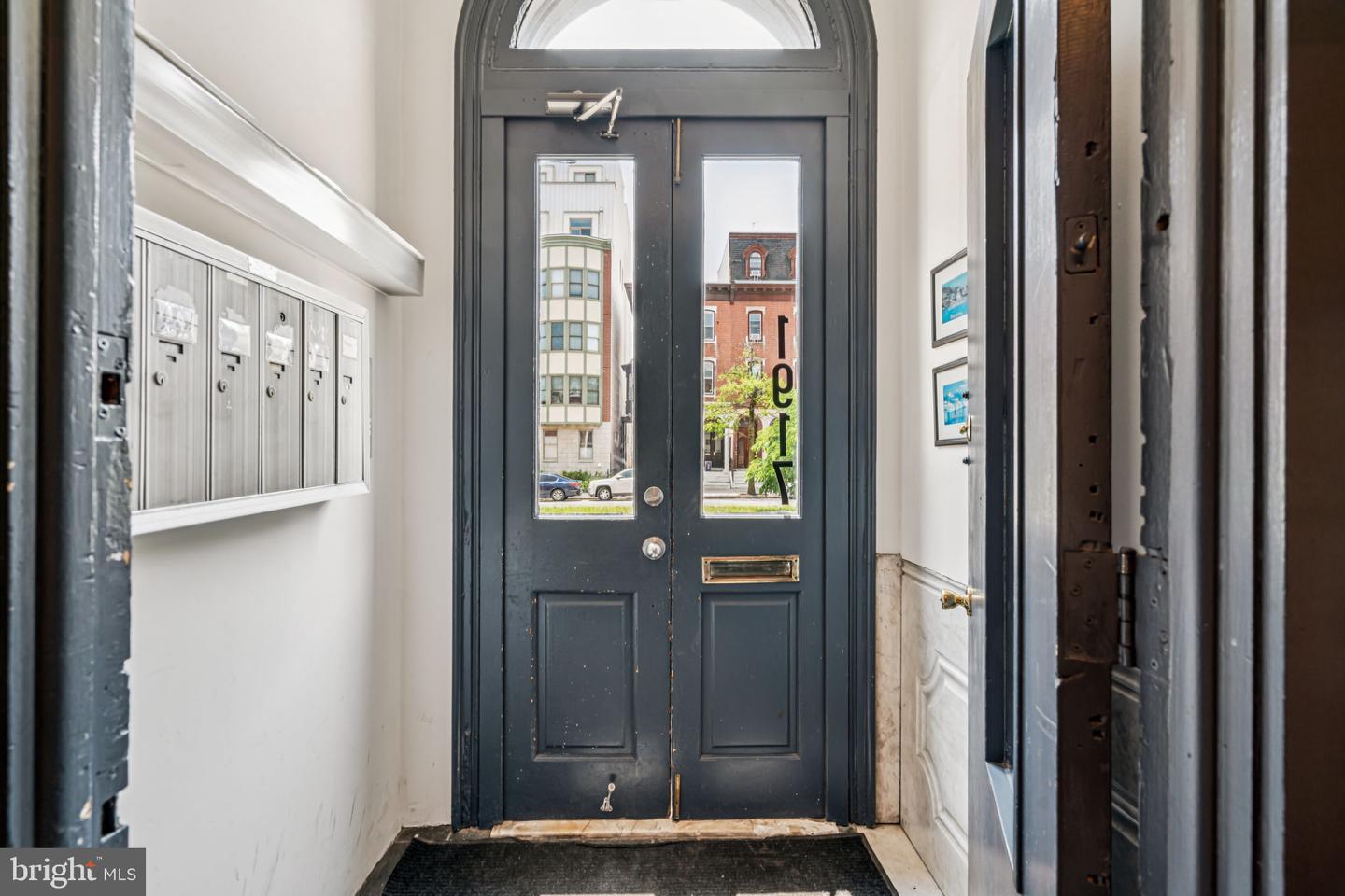 1917 Spring Garden St Property Photo 3