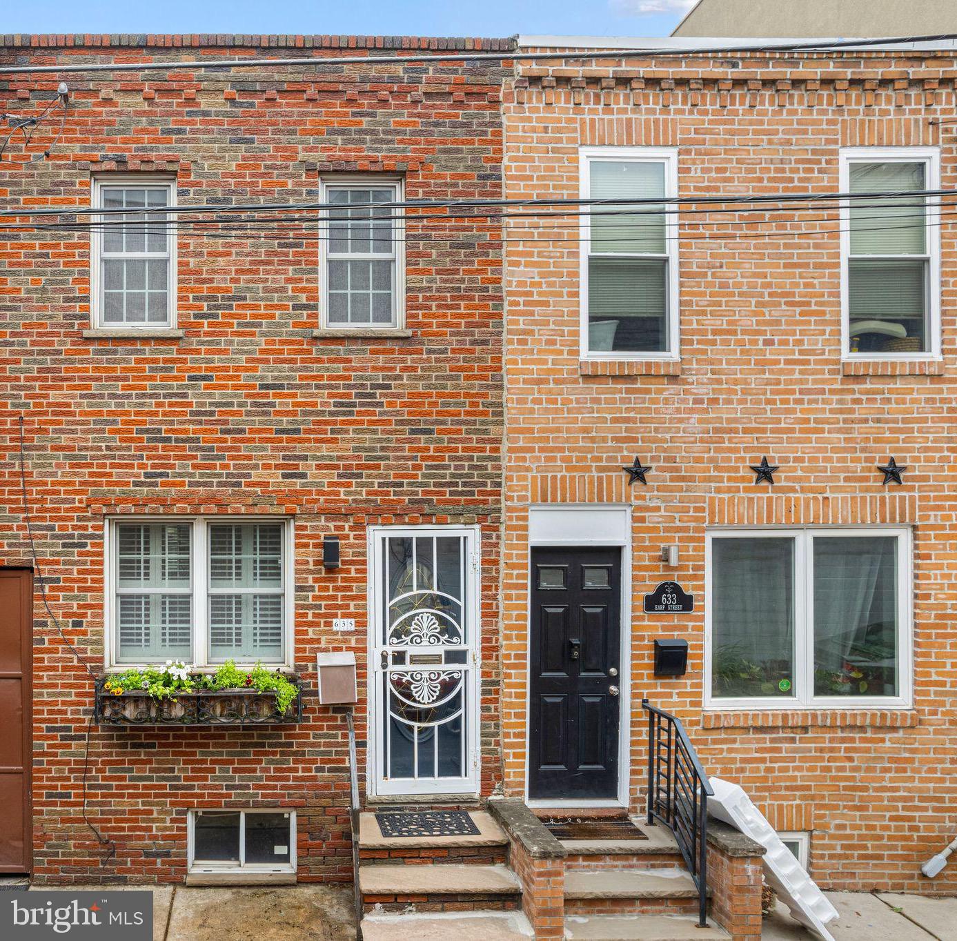 635 EARP ST Property Photo 1