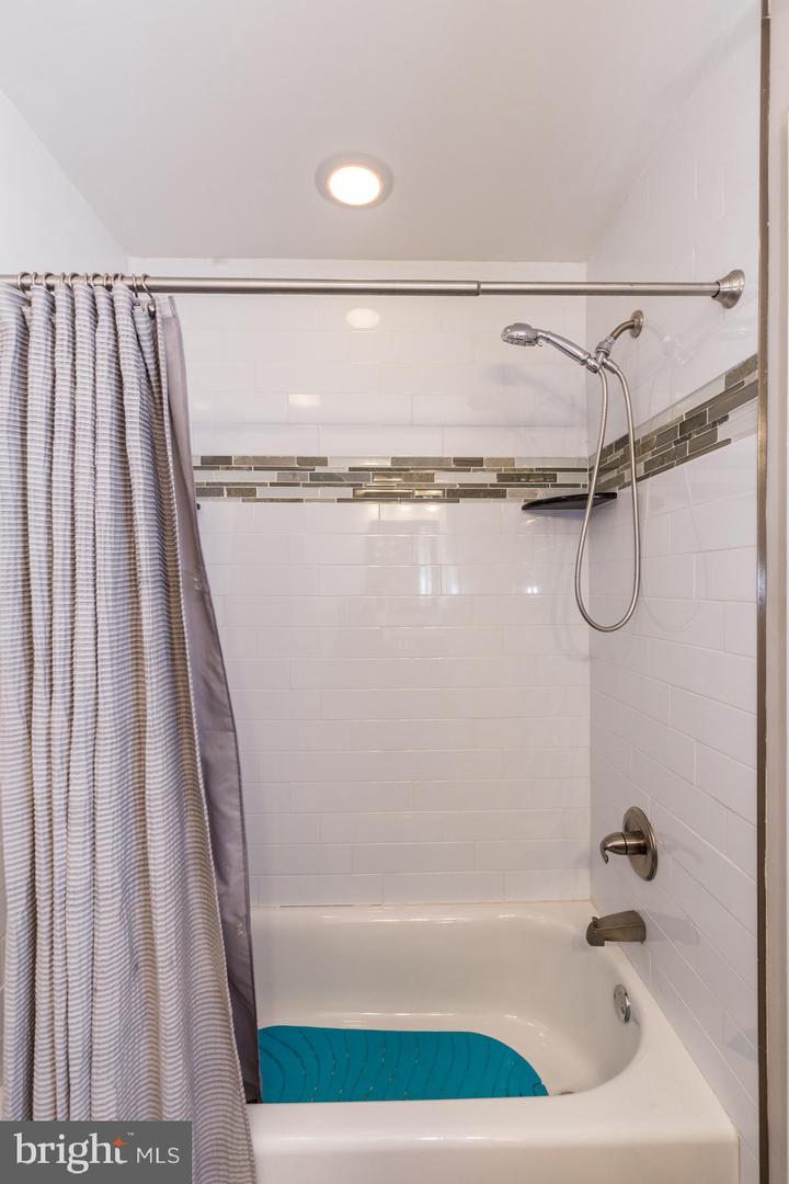 1303 S Colorado St Property Photo 11