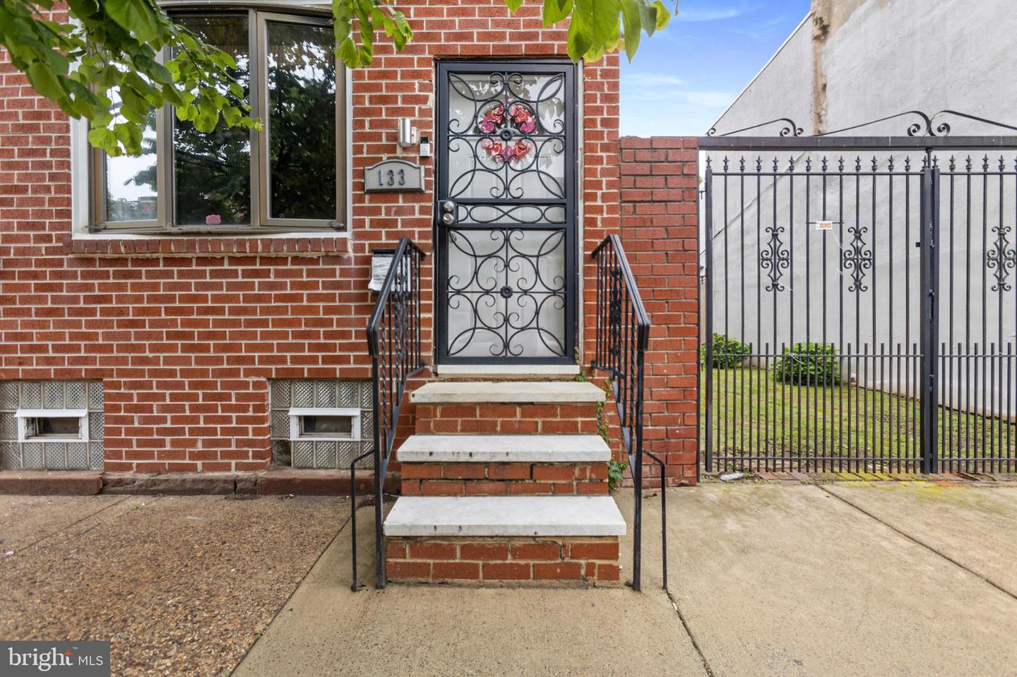 133 W Norris St Property Photo 3