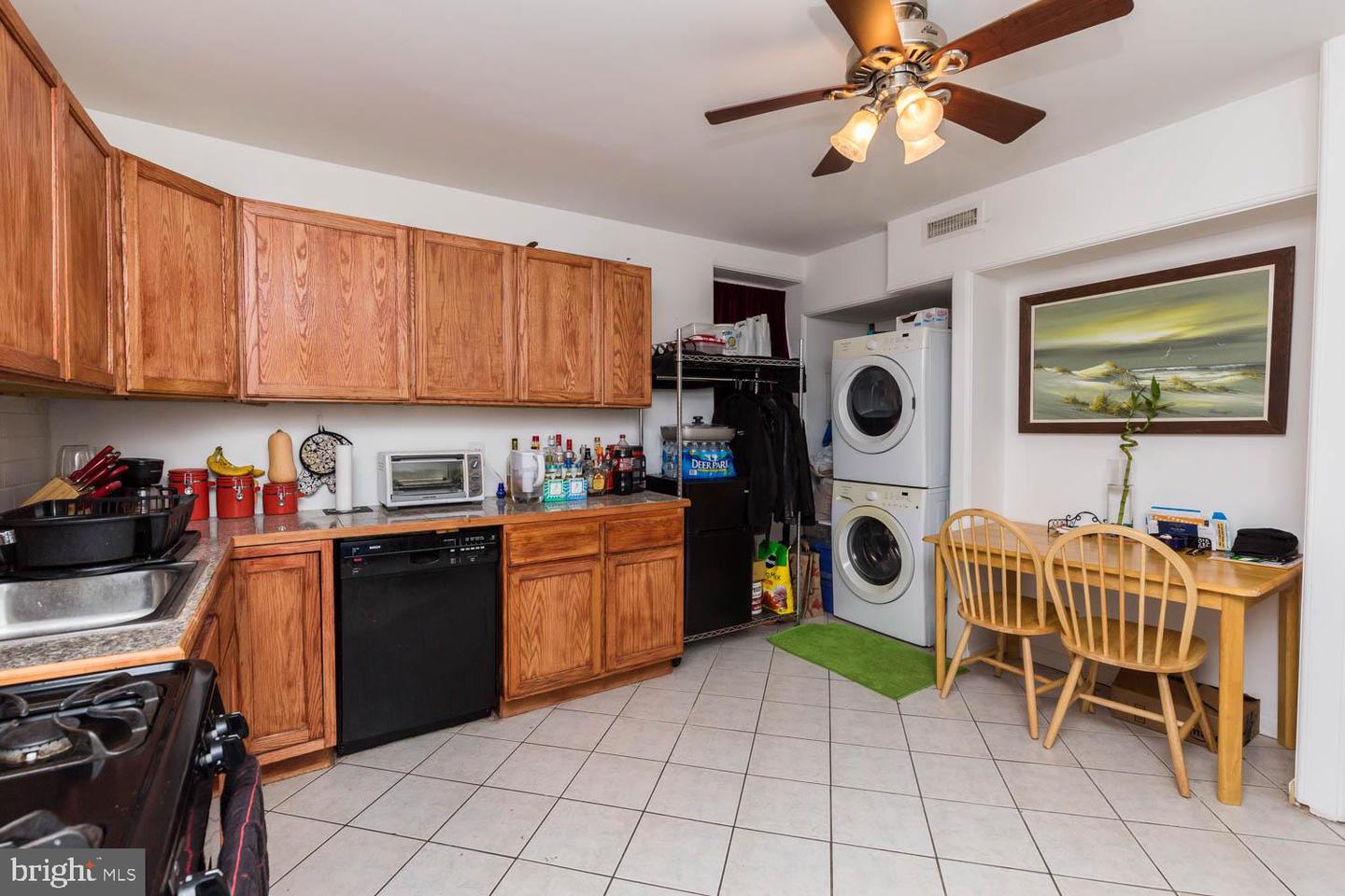 535 E Girard Ave #2 Property Photo 2