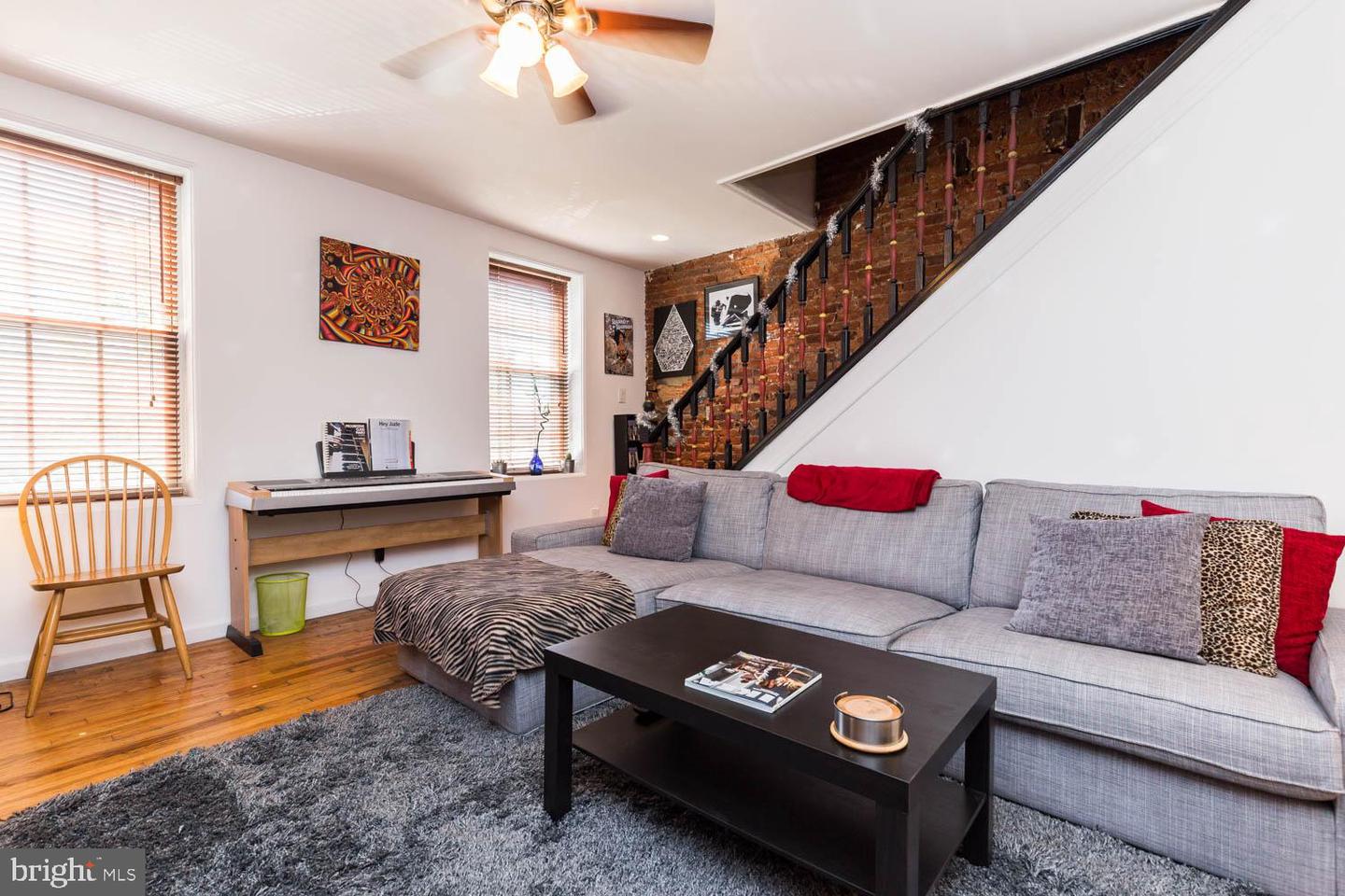535 E Girard Ave #2 Property Photo 6