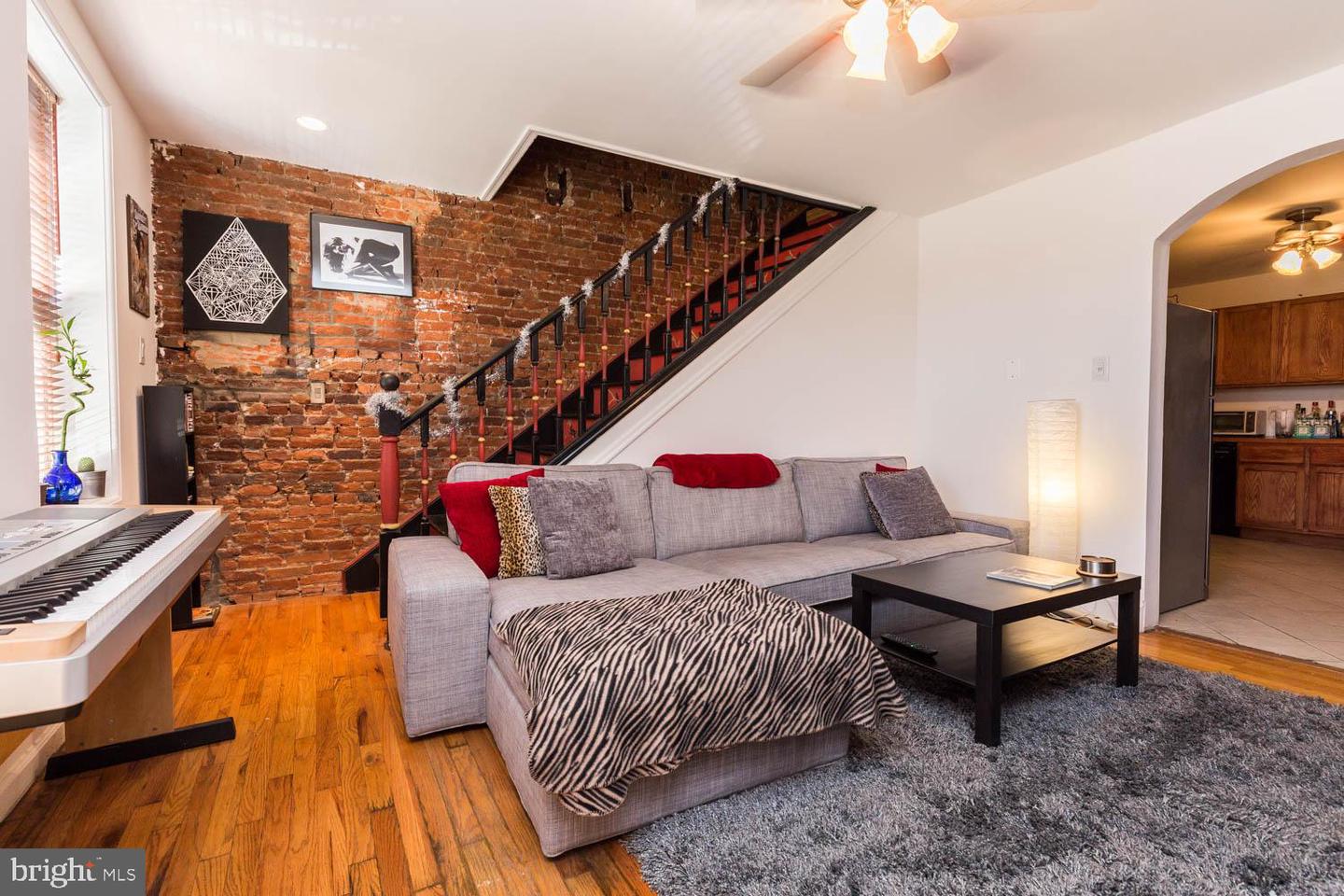 535 E Girard Ave #2 Property Photo 7