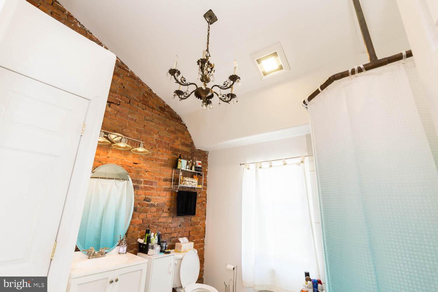 535 E Girard Ave #2 Property Photo 17