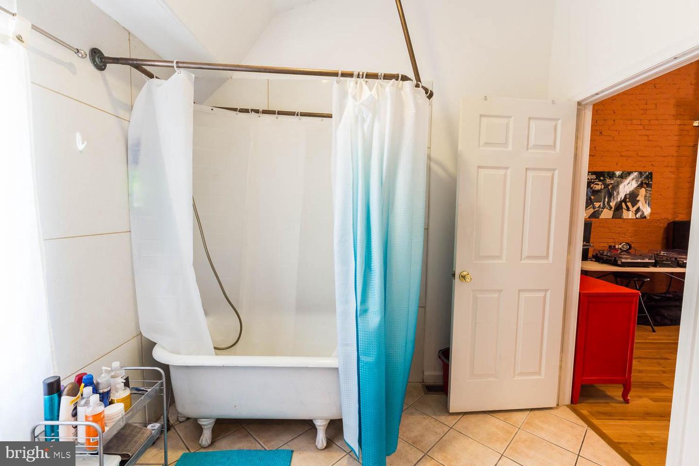 535 E Girard Ave #2 Property Photo 18