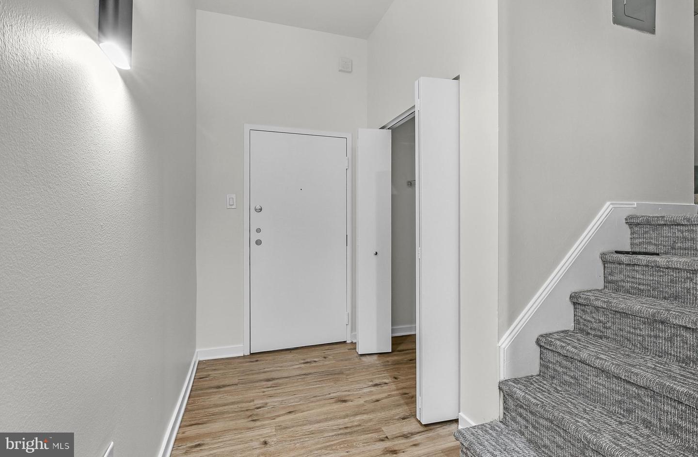 303 Vine St #309 Property Photo 10