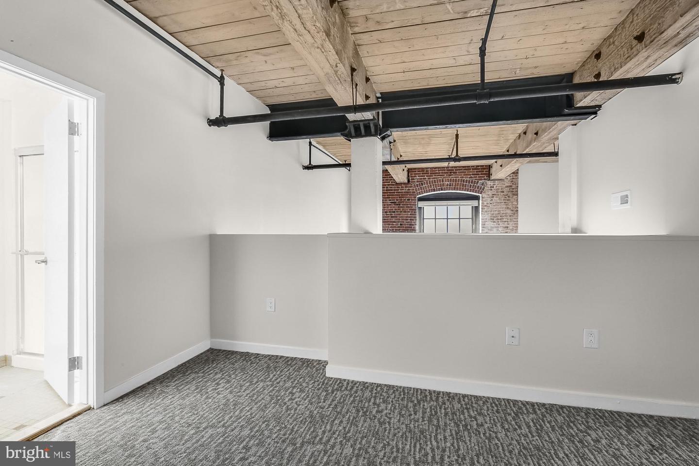 303 Vine St #309 Property Photo 19