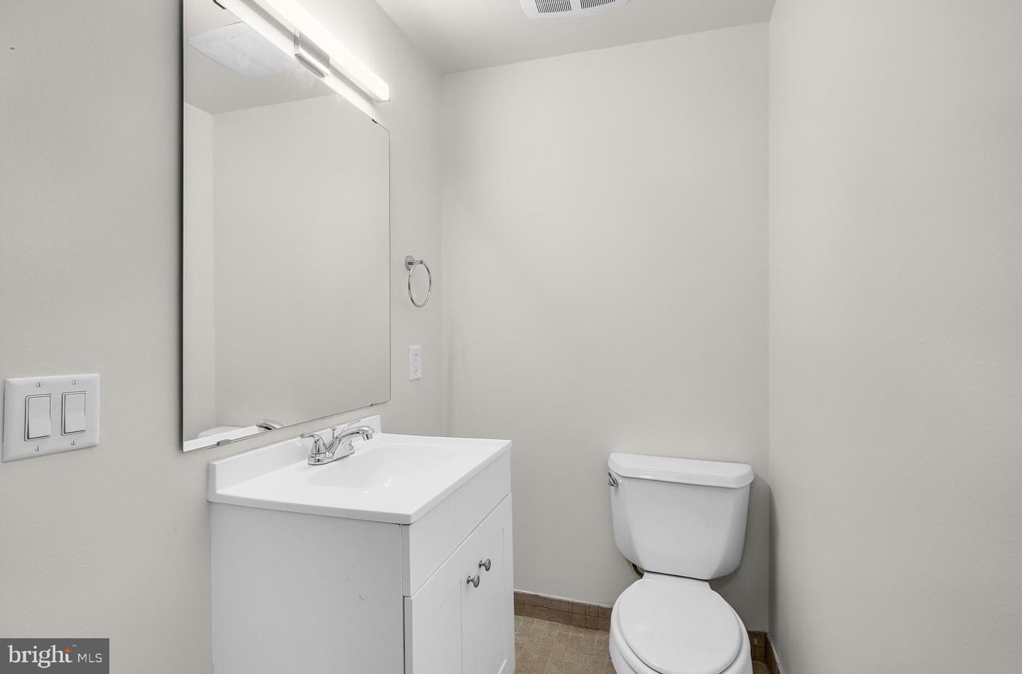 303 Vine St #309 Property Photo 20