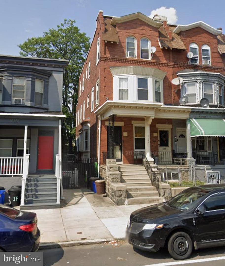 5133 SPRUCE ST Property Photo 1