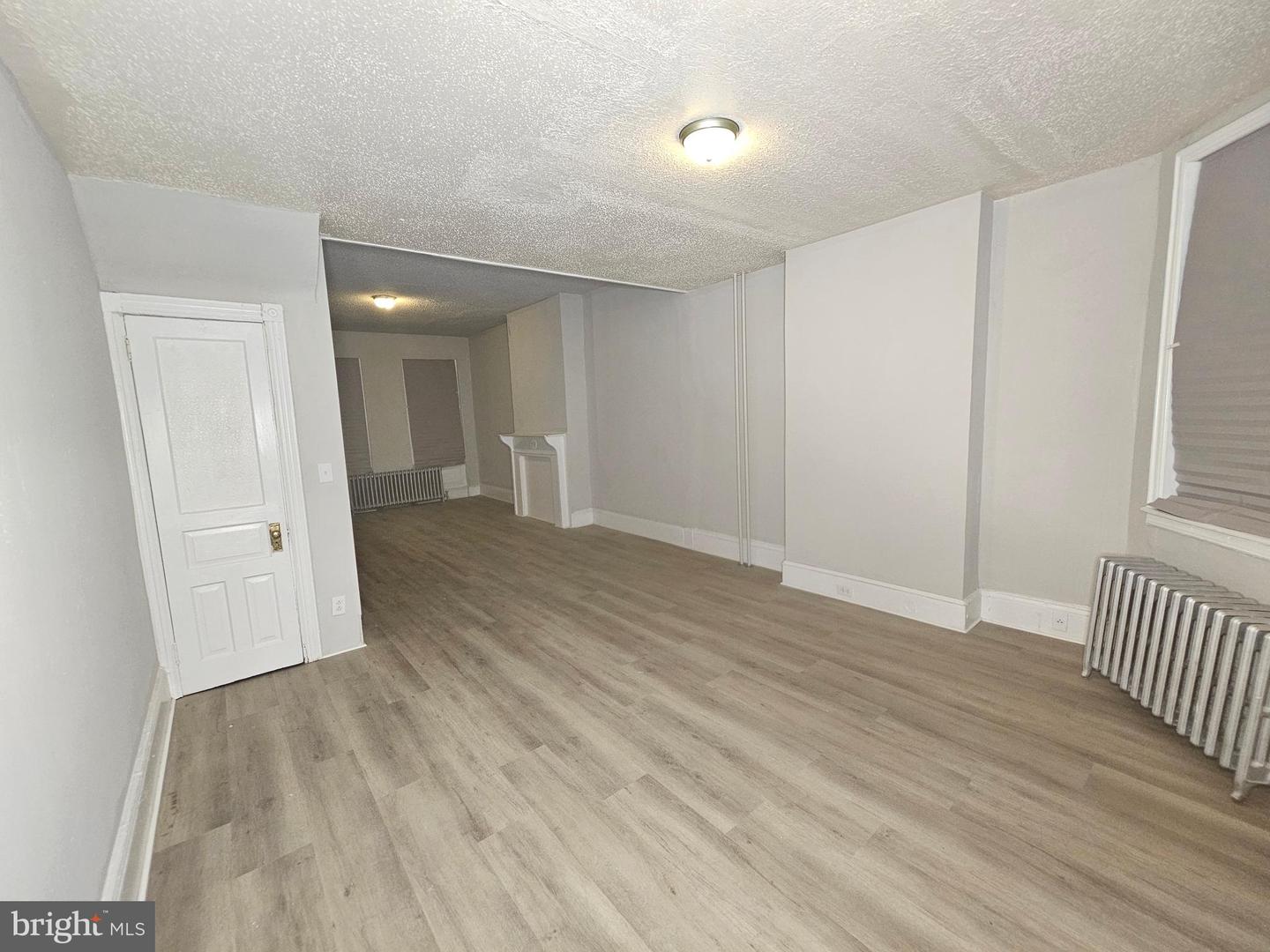 5843 Race St Property Photo 3