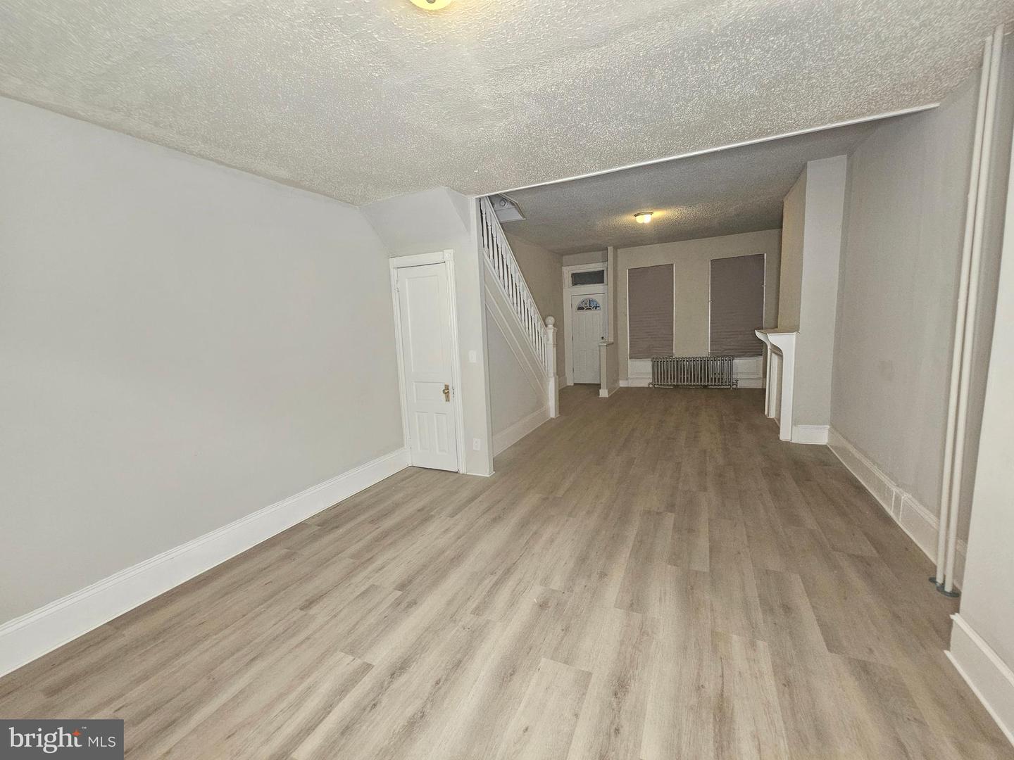 5843 Race St Property Photo 5