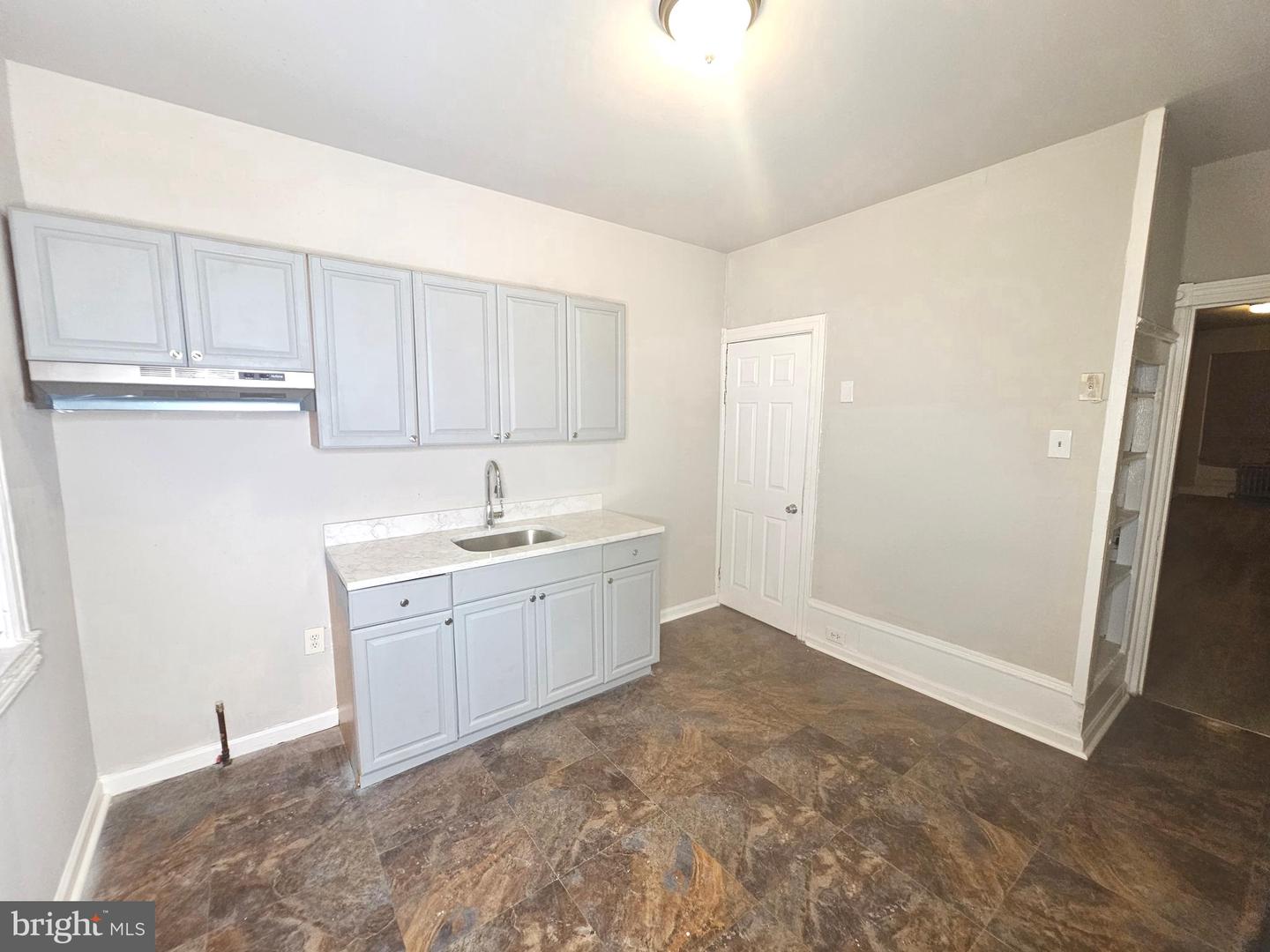 5843 Race St Property Photo 7