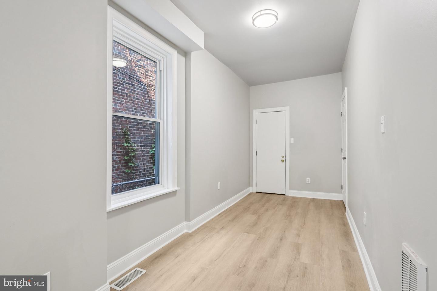 308 S 56th St Property Photo 18