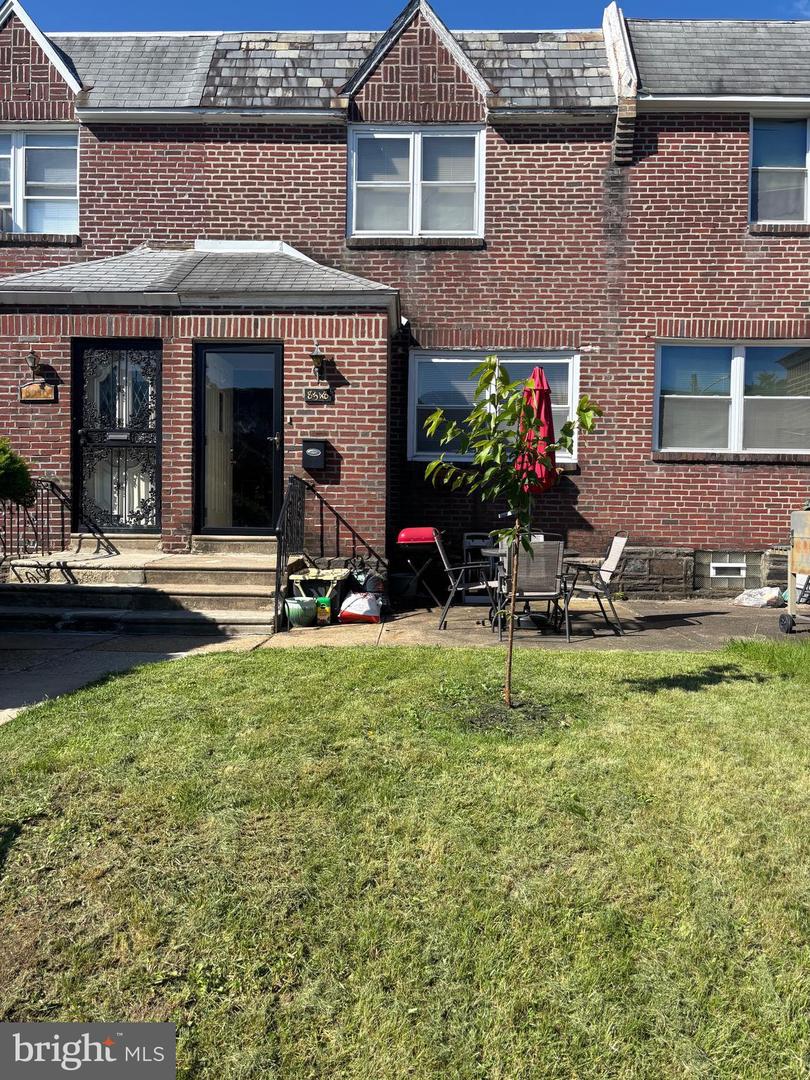 8548 TEMPLE RD Property Photo 1
