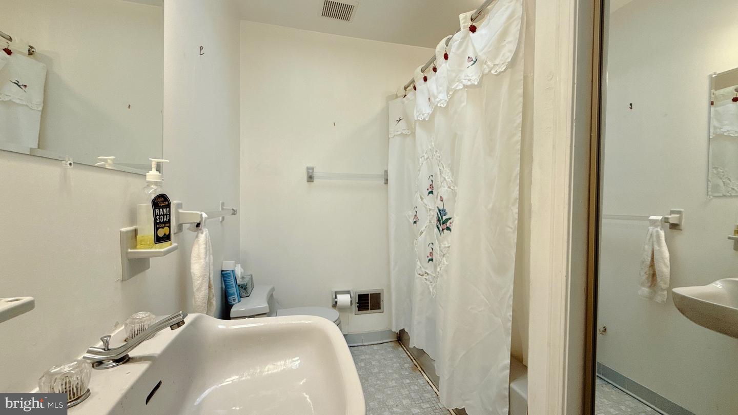 949 N Orianna St Property Photo 30