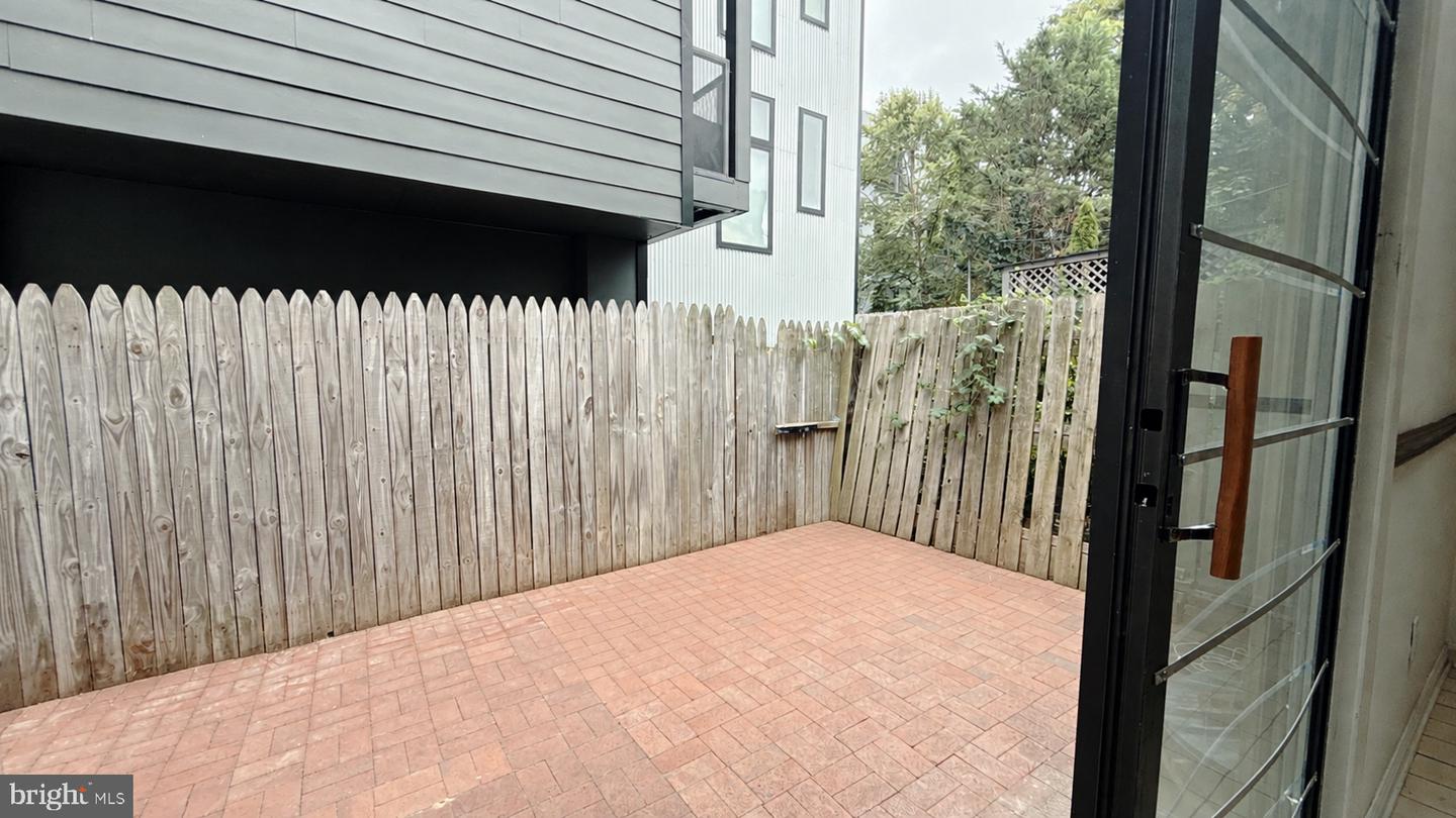 949 N Orianna St Property Photo 36