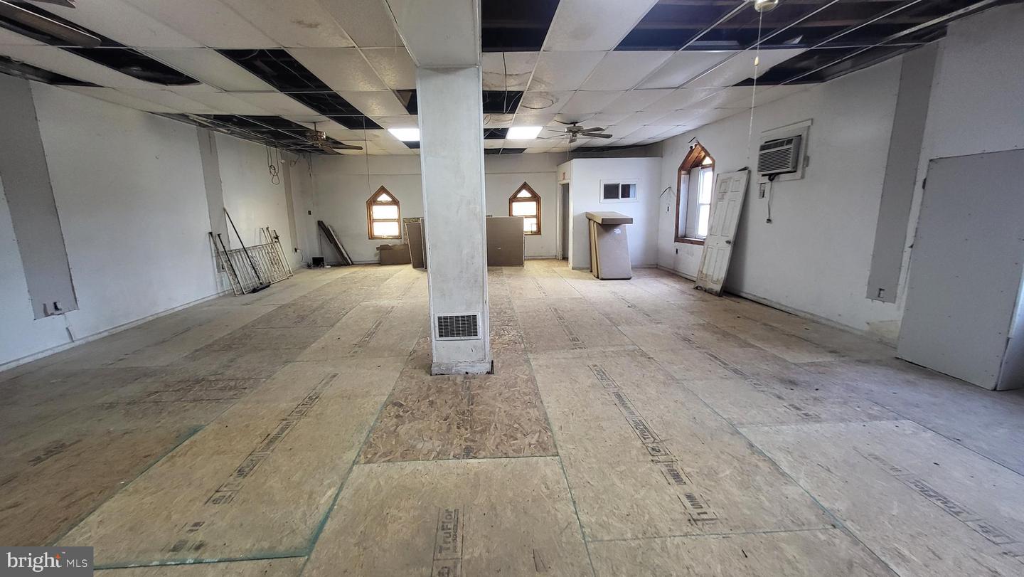 3224-26 W York St Property Photo 7