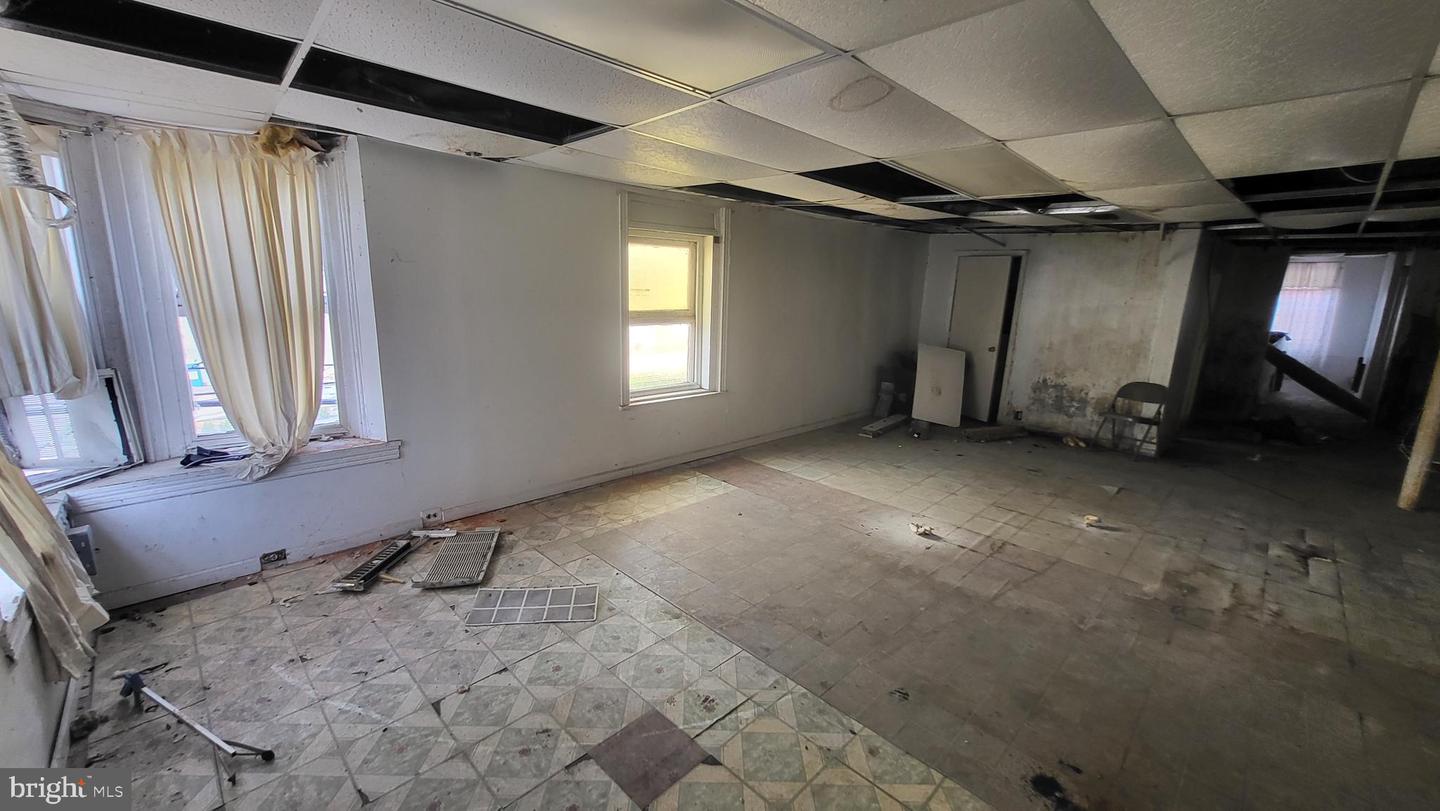 3224-26 W York St Property Photo 14