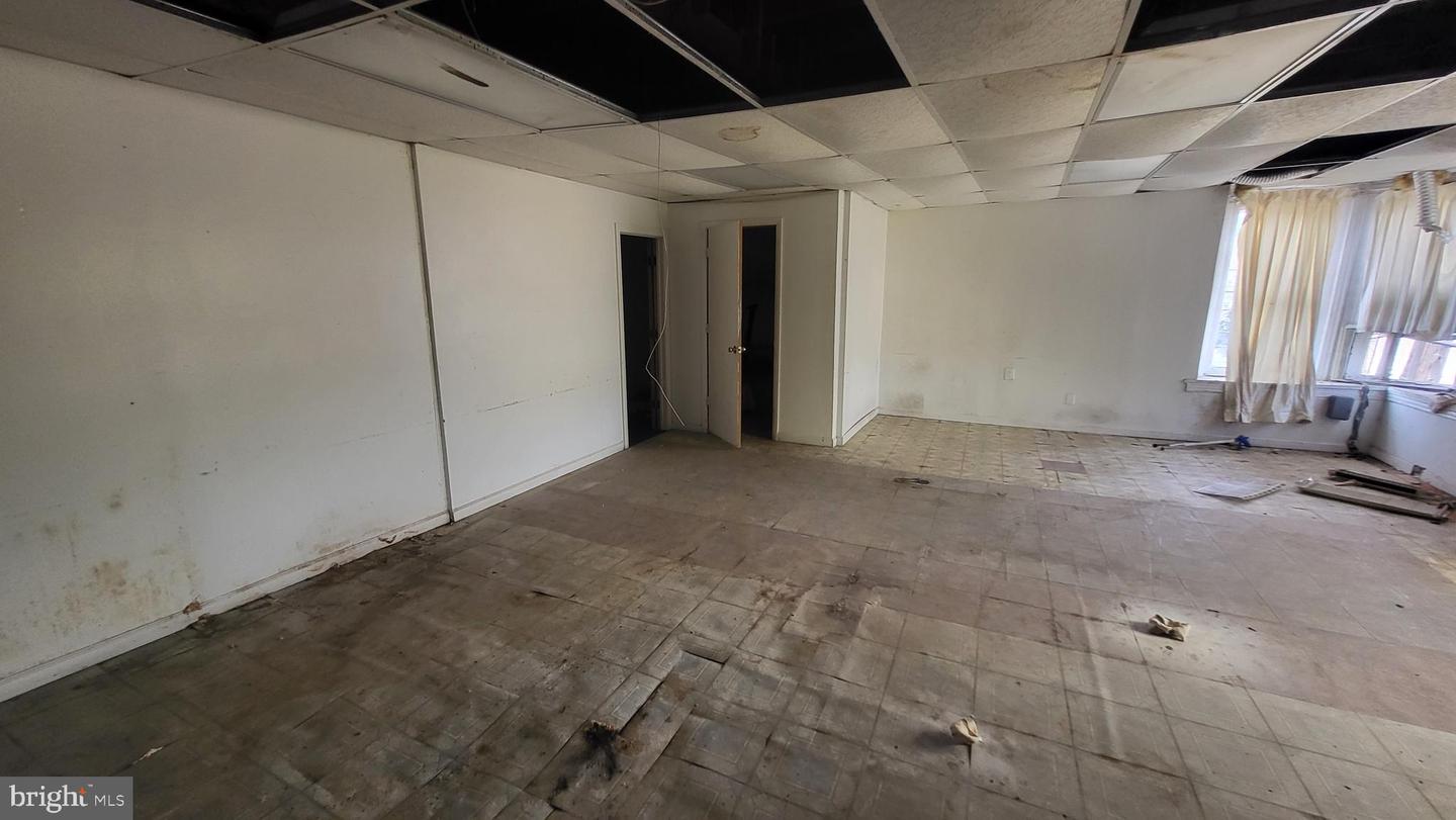 3224-26 W York St Property Photo 15